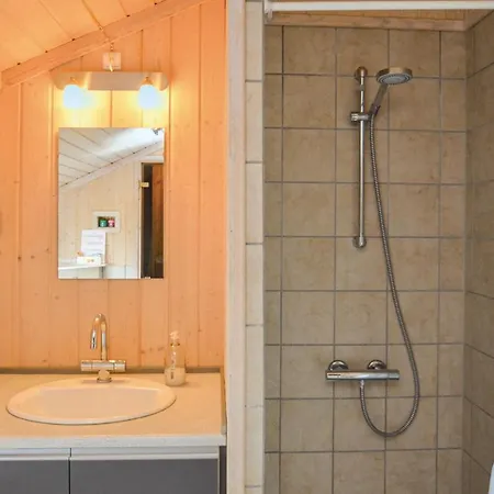 Gorgeous Home In Vaeggerlose With Sauna