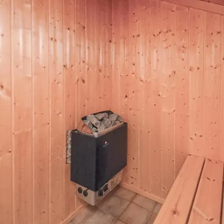 Gorgeous Home In Vaeggerlose With Sauna Casa de Férias *